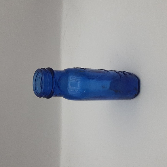 Early Vintage Milk of Magnesia Cobalt Blue Bottle 5" - Picture 3 of 8